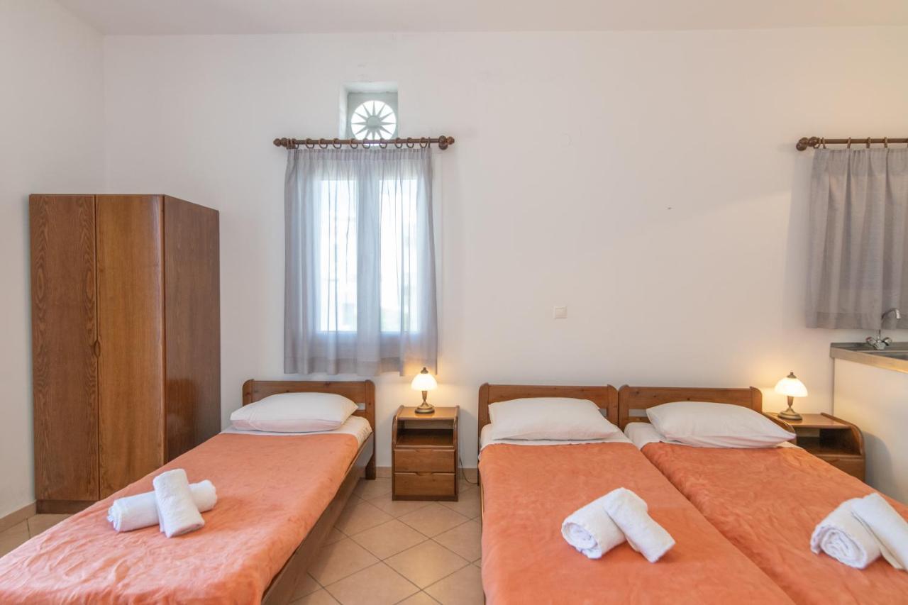Esperides Apartment Tinos Exterior photo